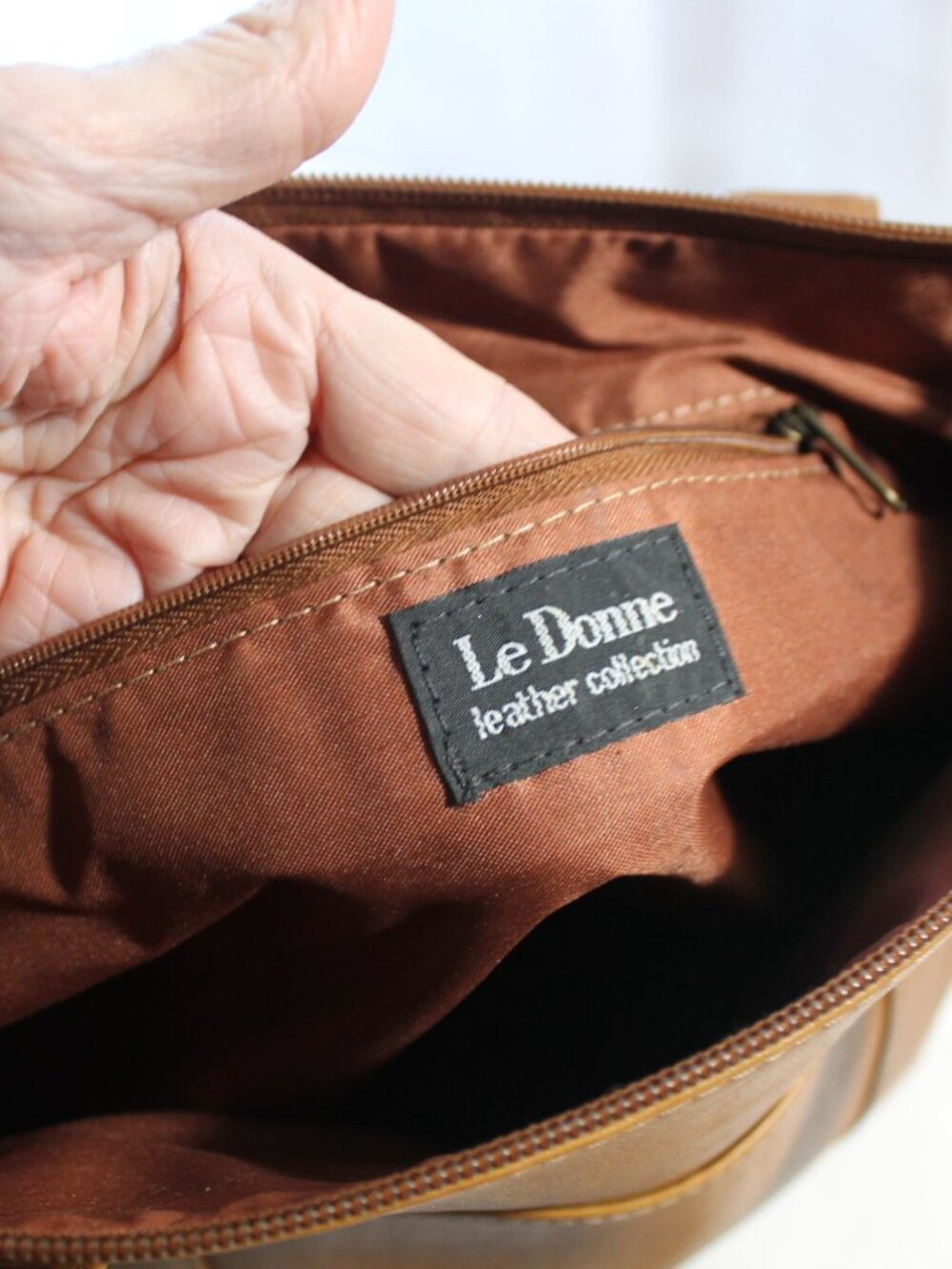 LeDonne Leather Tote Bag - Picture 10 of 11